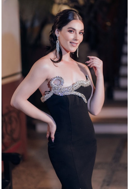 Terani Couture 232E1296 Elegant Trumpet/Mermaid Evening Gown - A sophisticated gown with a 3D beaded neckline and knee slit, perfect for formal evening occasions.